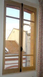 Fenêtre bois avec traverses à Toulouse Saint Sernin
